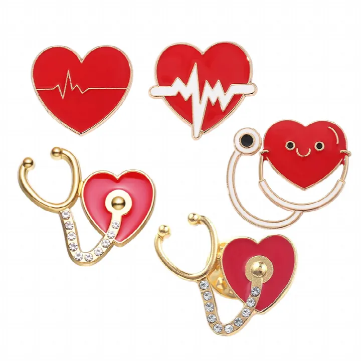 LiswindH heart-shaped design enamel pin